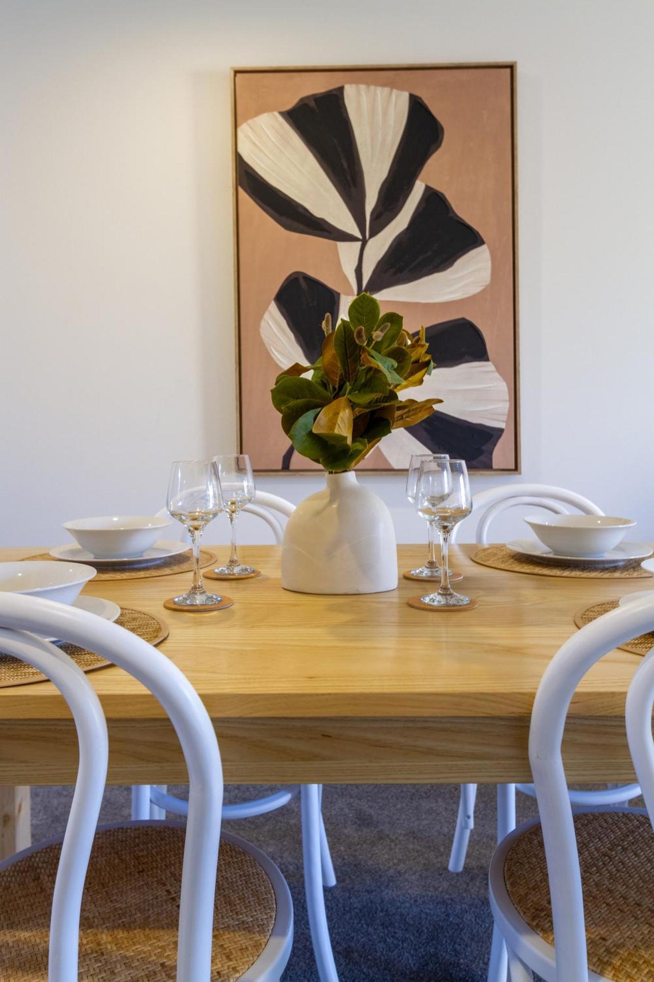 Chic 2-Bed Gem: Trust Arena Proximity - West Akl Apartment Auckland Ngoại thất bức ảnh