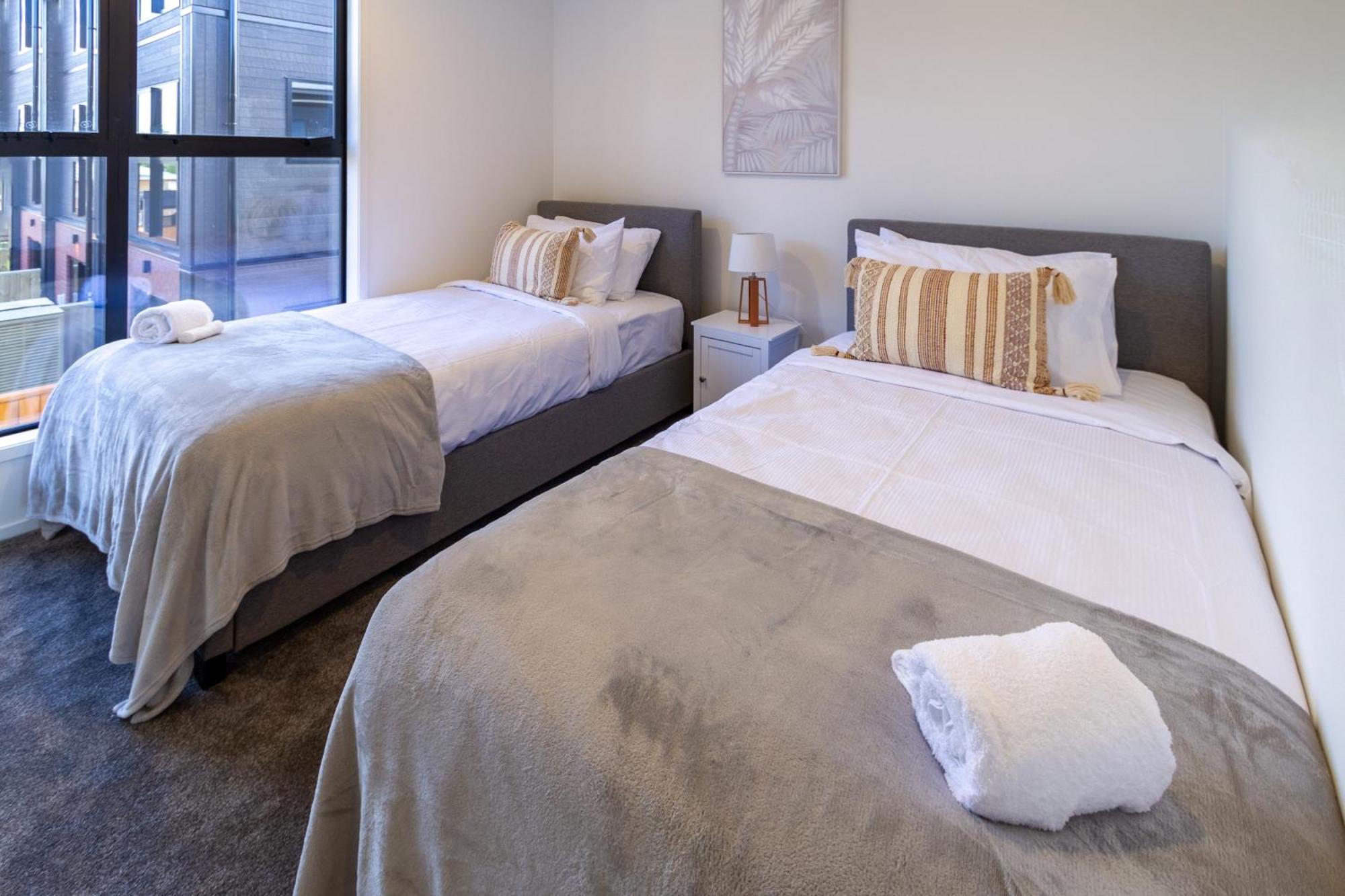 Chic 2-Bed Gem: Trust Arena Proximity - West Akl Apartment Auckland Ngoại thất bức ảnh