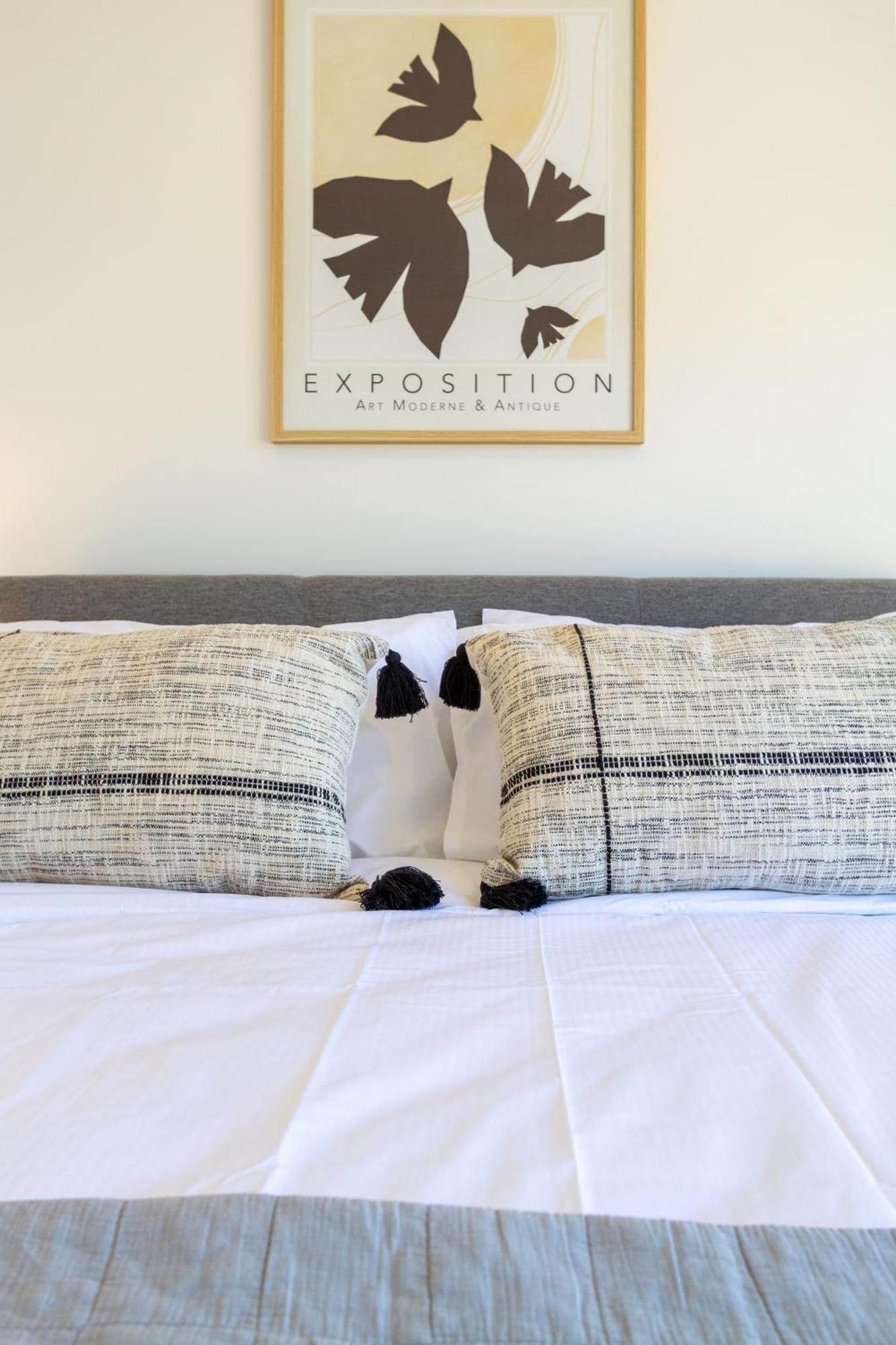 Chic 2-Bed Gem: Trust Arena Proximity - West Akl Apartment Auckland Ngoại thất bức ảnh