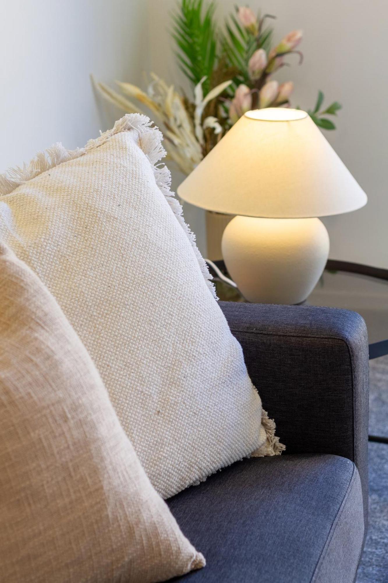 Chic 2-Bed Gem: Trust Arena Proximity - West Akl Apartment Auckland Ngoại thất bức ảnh